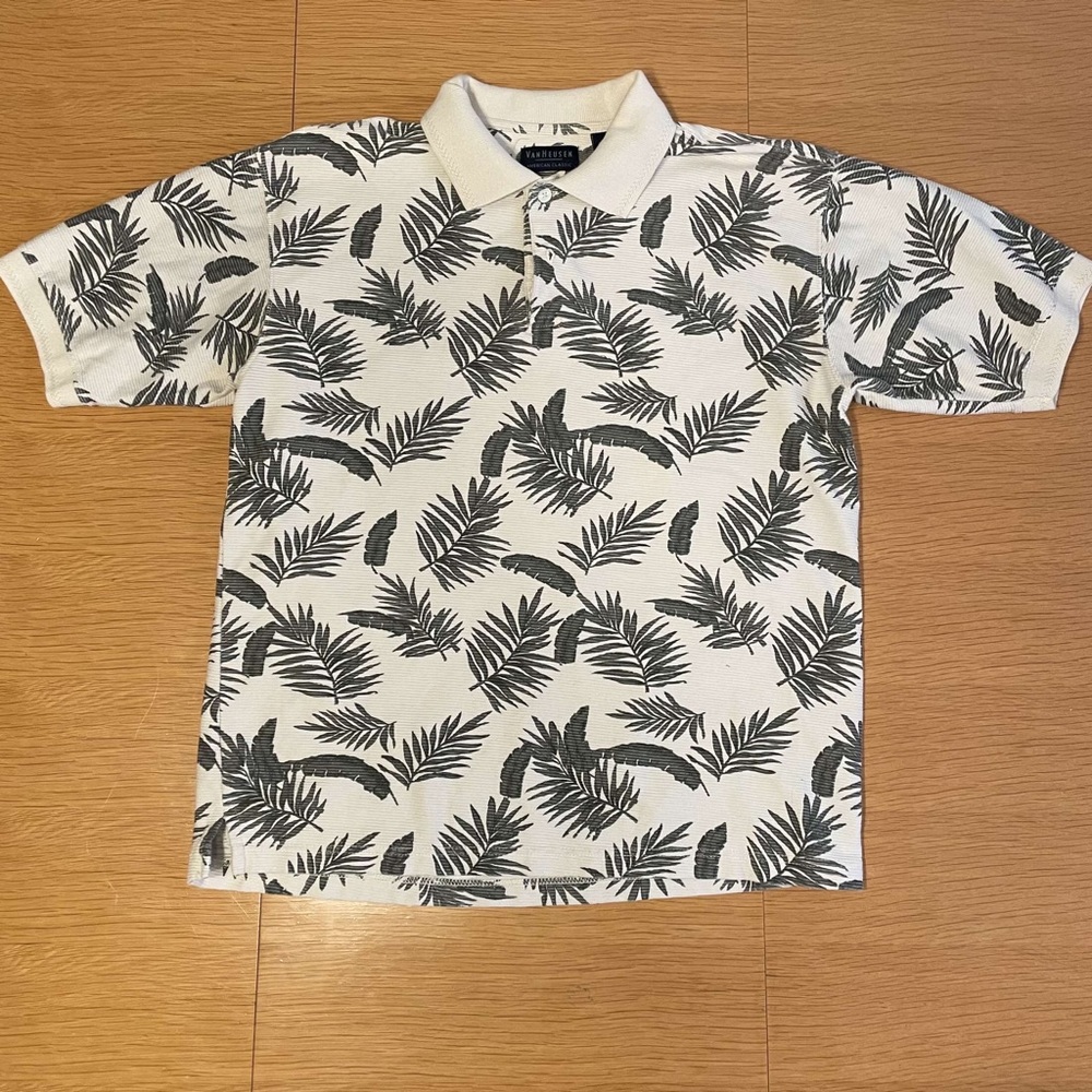 van huesen collared shirt